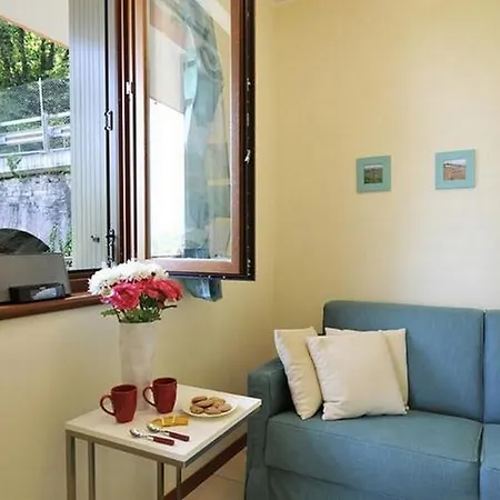 La Perla Di Sonenga - Giardino Apartment Menaggio